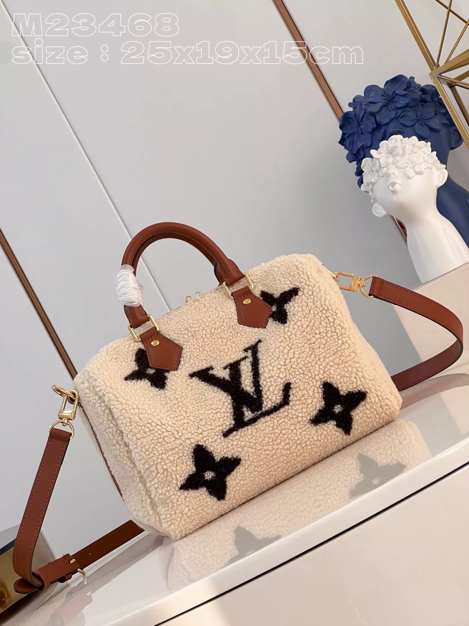 LV Ski Speedy Bandoulière 25 Cream/Brown - ReplicaBags.is - Image 4