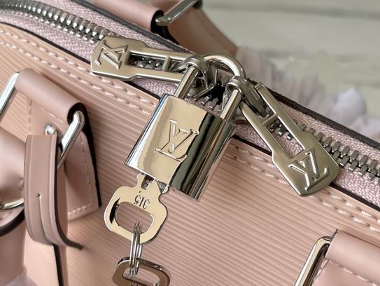 Louis Vuitton Alma BB Rose Nacre - Image 9