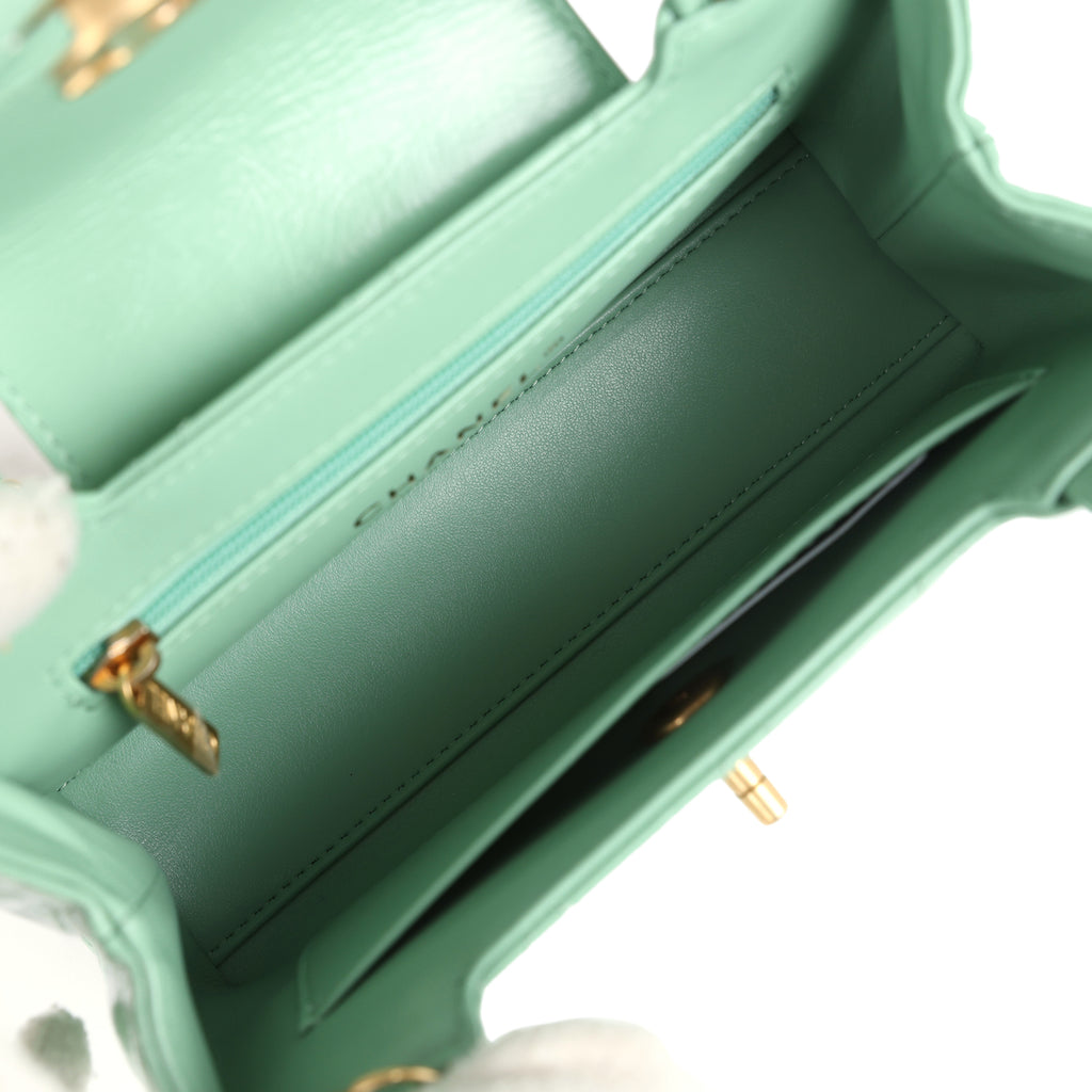 Chanel Small Kelly Shopper Light Green Shiny Aged Calfskin Brushed Gold Hardware - Image 10