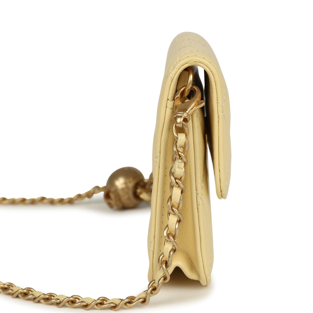 Chanel Mini Pearl Crush Belt Bag Light Yellow Lambskin Aged Gold Hardware - Image 4