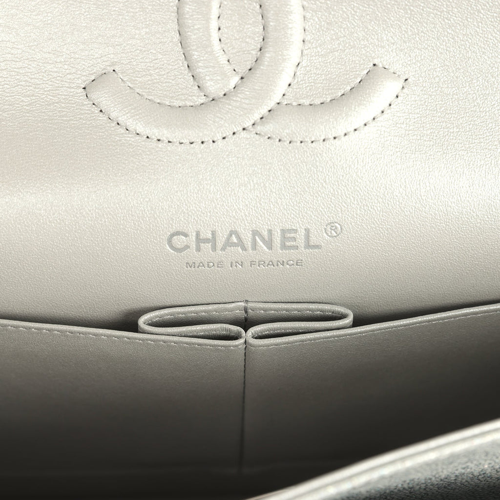 Chanel Medium Classic Double Flap Silver Glitter Caviar Silver Hardware - Image 9