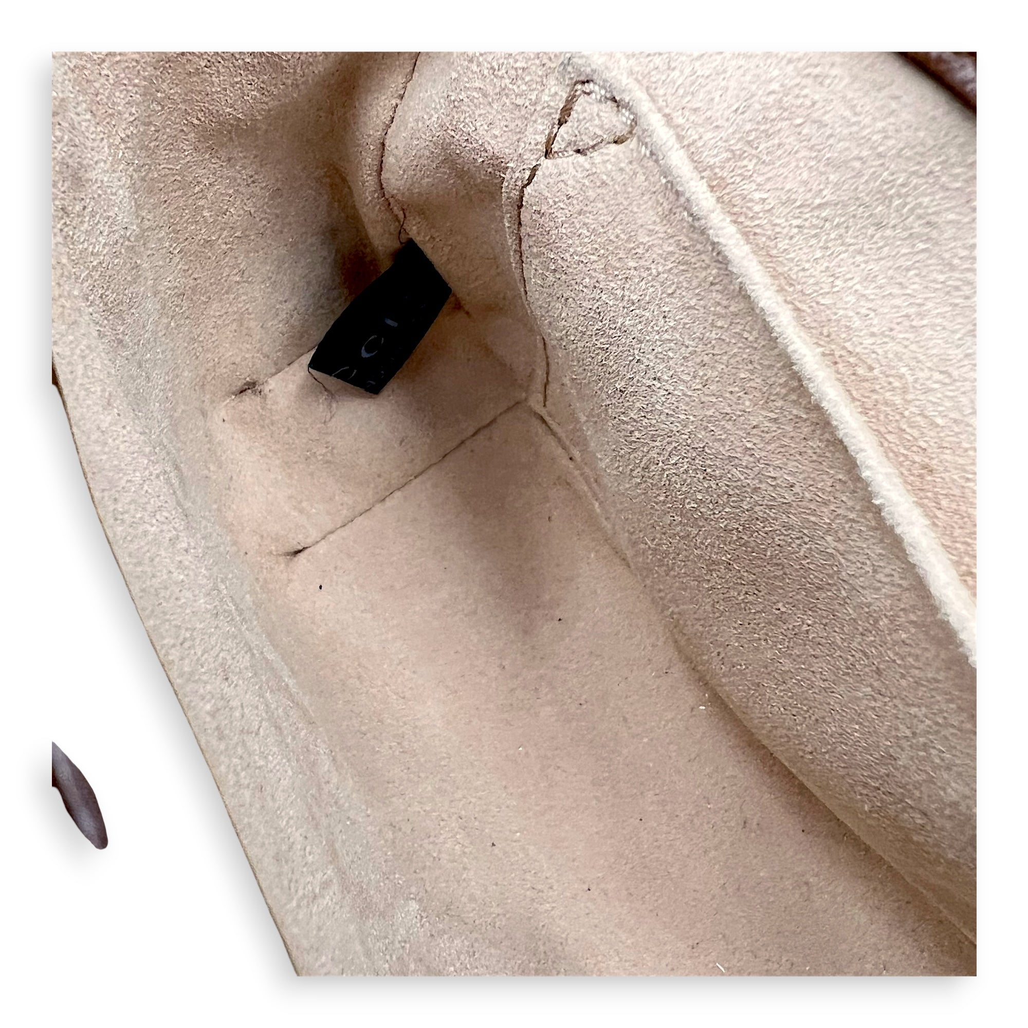 GG Marmont Mini Brown Shoulder Bag in Calfskin, Gold hardware - Image 11