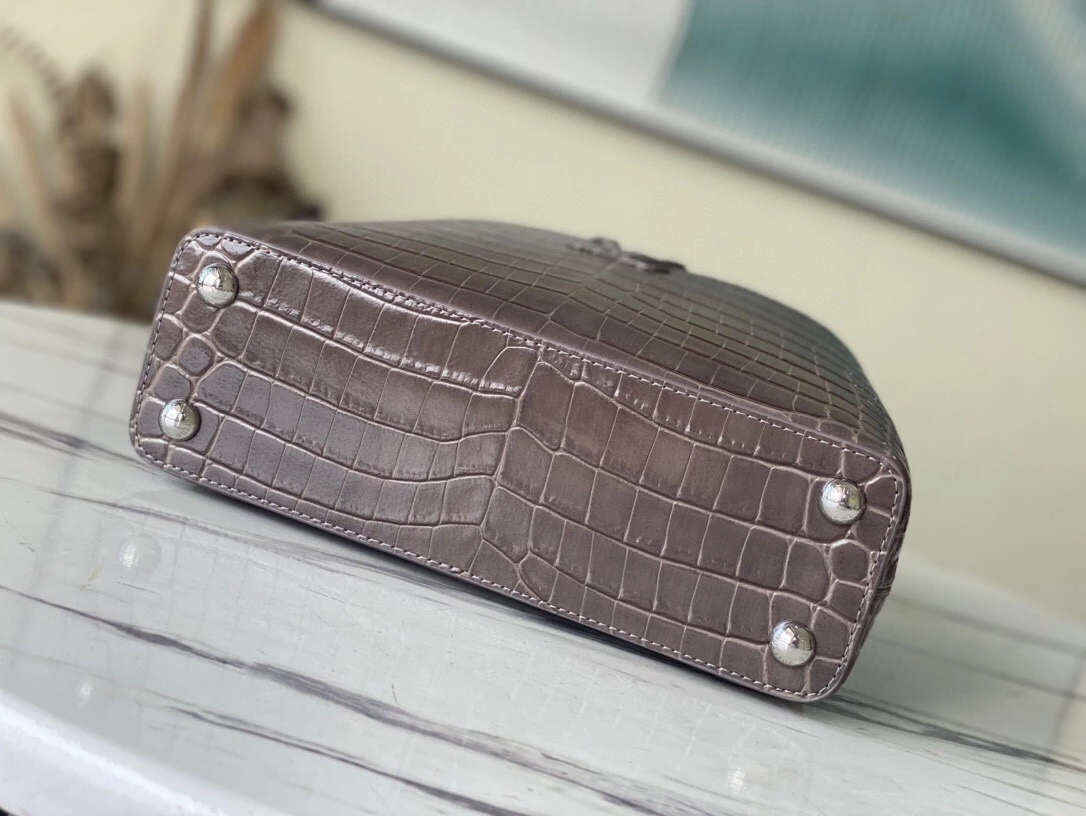 Capucines BB Crocodilien Brillant Bag - Image 10