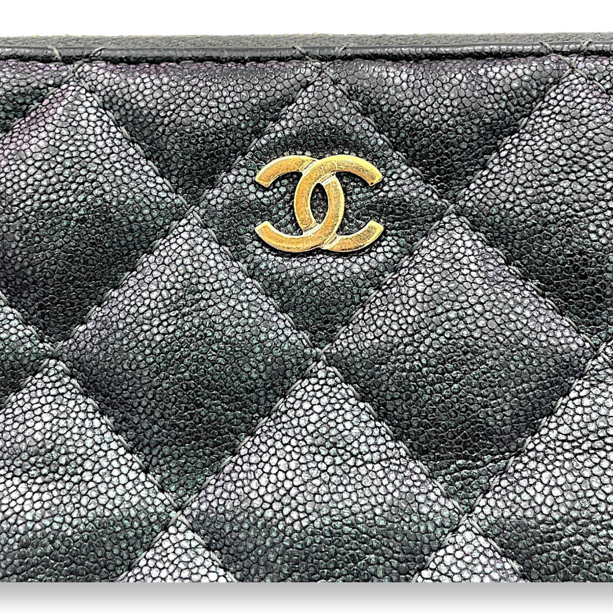 Double Zipped Clutch Iridescent in Caviar Leather, Gold hardware - Image 7