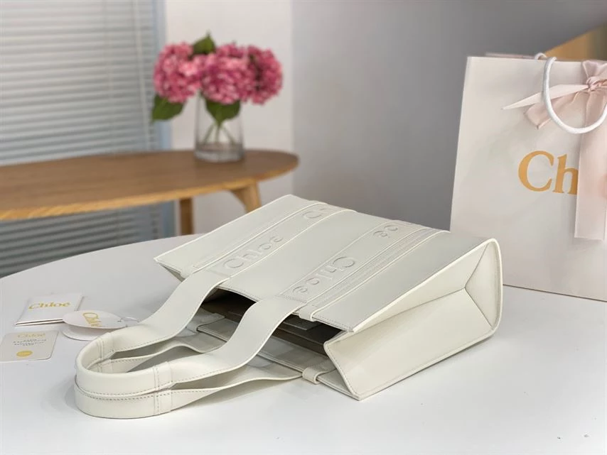 Chloé Medium Woody Tote Bag - MB004 - Image 10