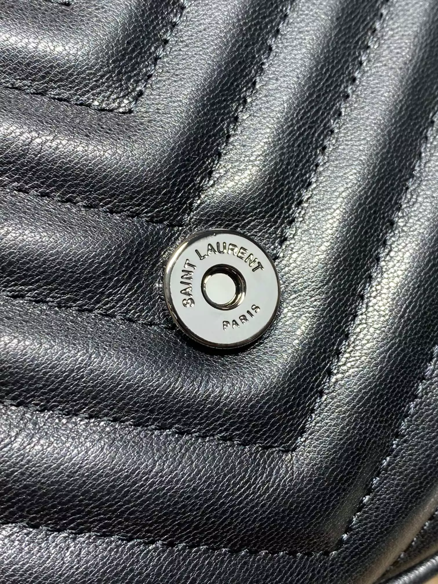 College Medium in Quilted Leather - Repbags.ru - Image 8