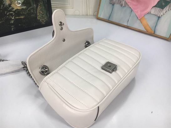 GG Marmont small shoulder bag White matelassé leather - Image 10