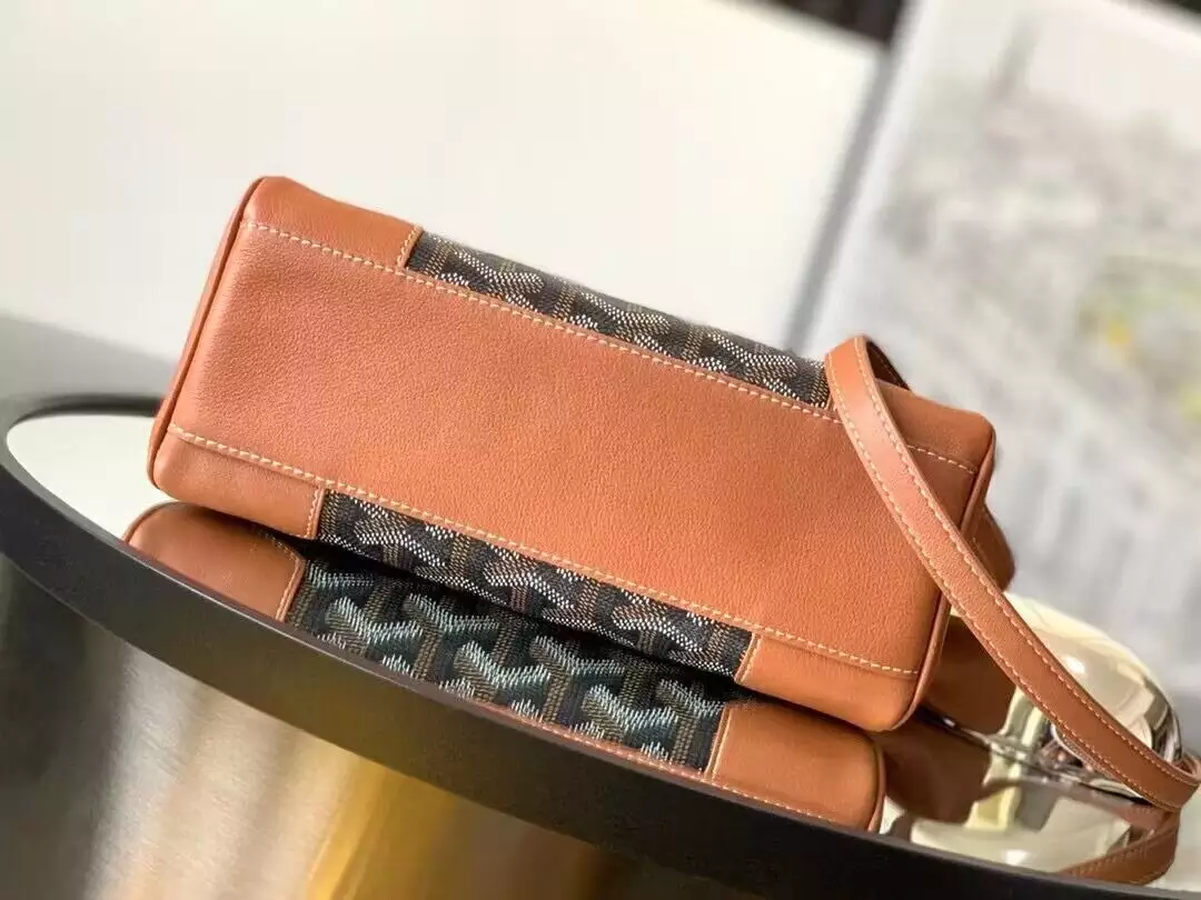 Goyard Saigon Souple Mini Bag - Repbags.ru - Image 6