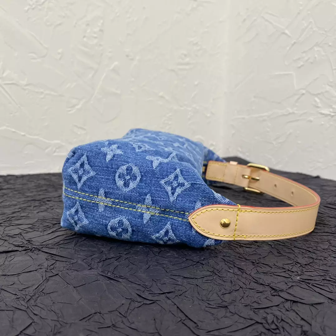 LV Remix Hills Pochette Monogram Denim - ReplicaBags.is - Image 6