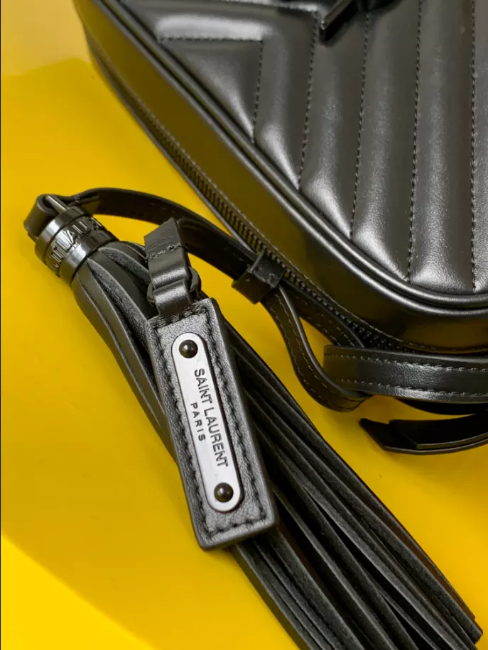 Lou in Quilted Leather camera bag - Image 9