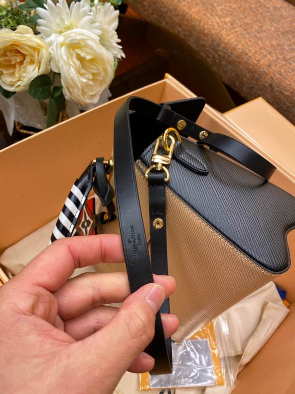 Louis Vuitton Crafty Twist MM Creme Black - Image 11