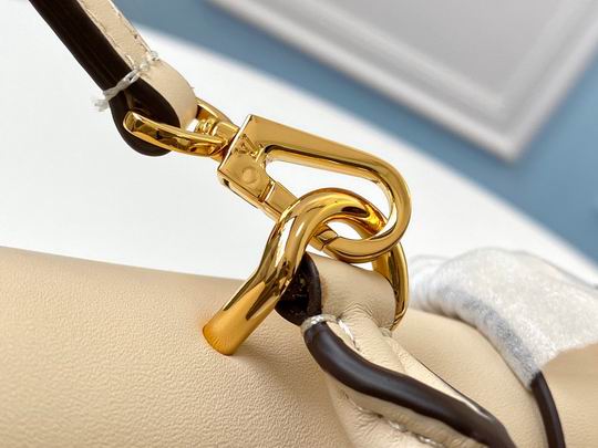 Louis Vuitton Locky BB Crème Beige - Image 8