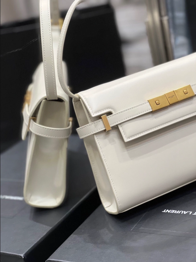 Manhattan Small Shoulder Bag in Box Saint Laurent - Image 9