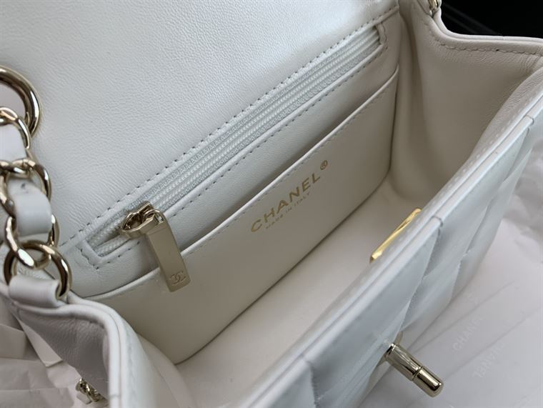 Mini Flap Bag Lambskin Gold-Tone Metal White - Image 7