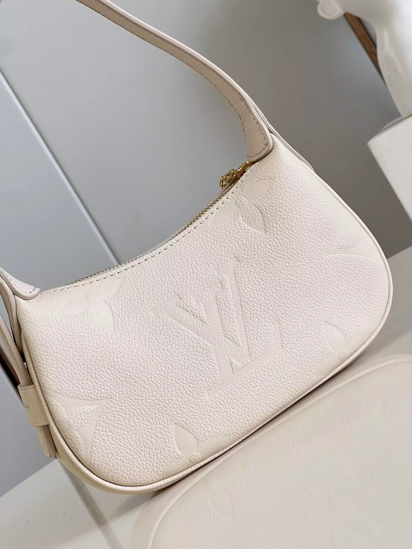 Mini Moon Monogram Empreinte Cream Leather - Repbags.ru - Image 4
