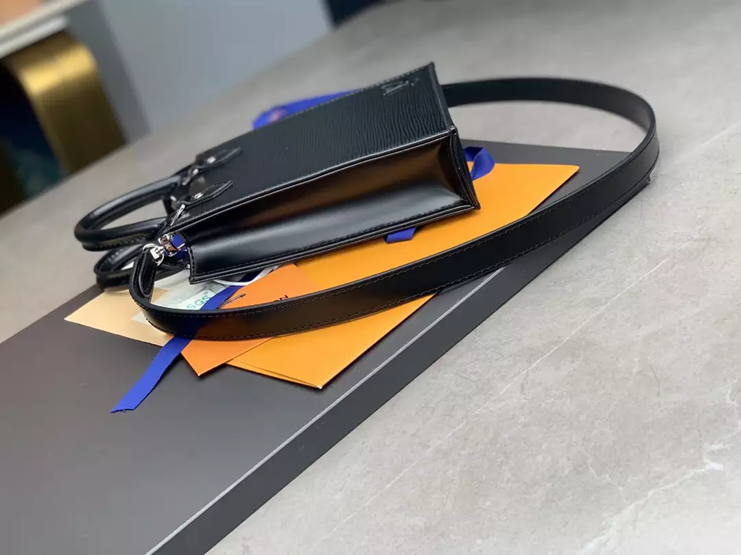 Petit Sac Plat Bag Black Epi Cowhide Leather - Repbags.ru - Image 7