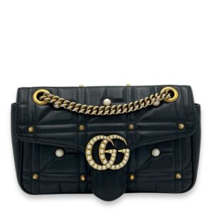 GG Marmont Small Black Shoulder Bag in Calfskin, Gold hardware
