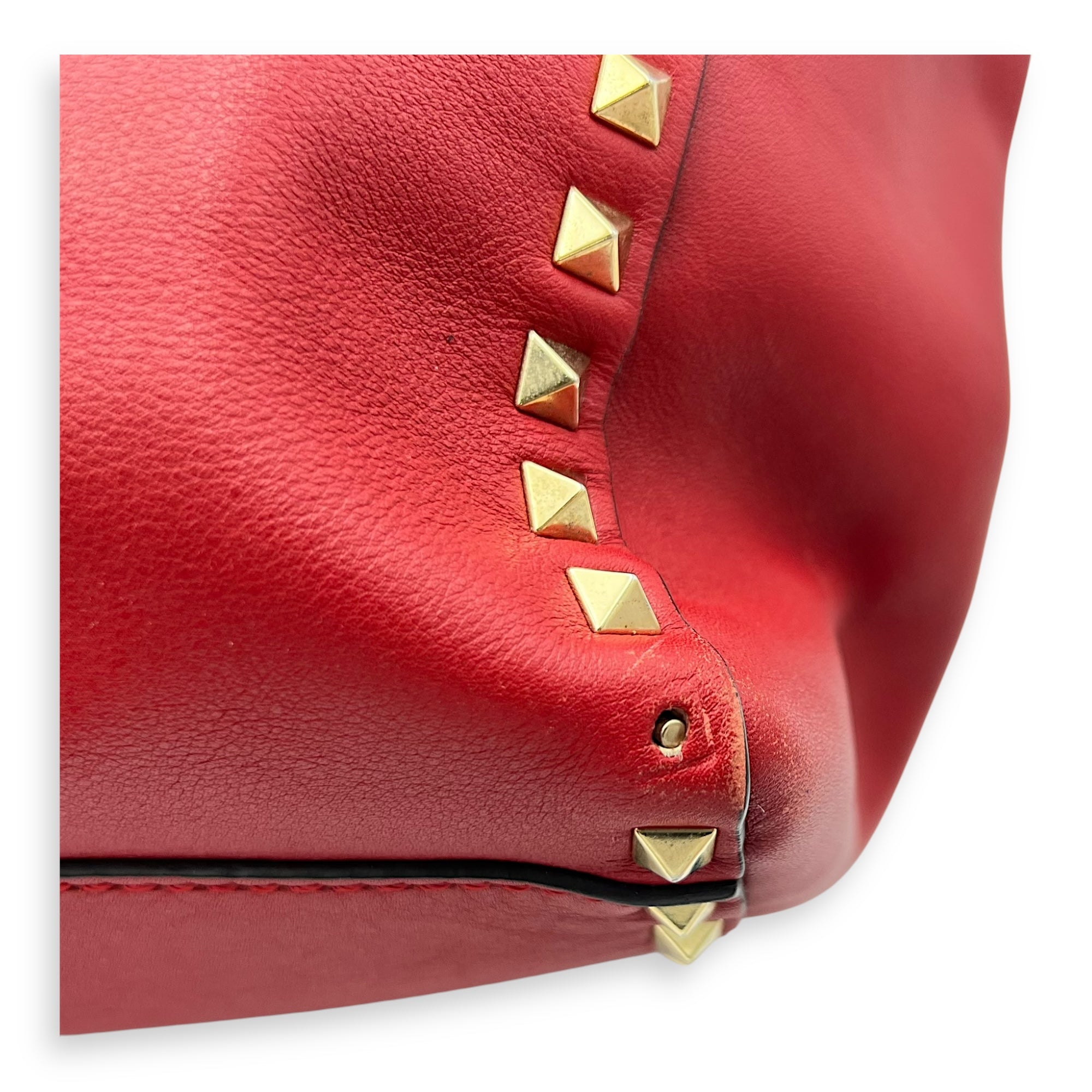Rockstud Top Handle Bag Red in Calfskin, Gold hardware - Image 9