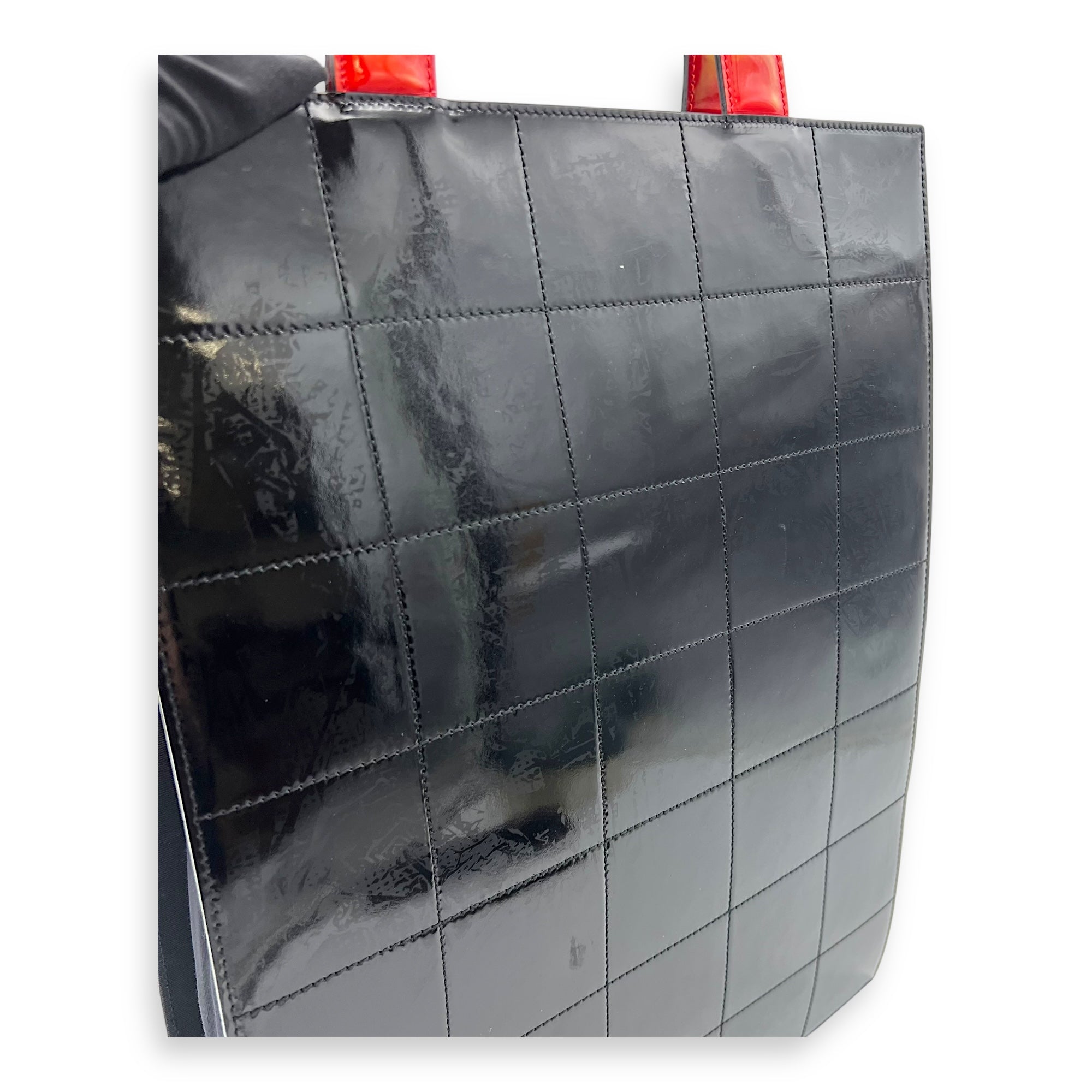 Mademoiselle Lady Coco Enamel Red Top Handle Bag in Patent Leather, Silver hardware - Image 9