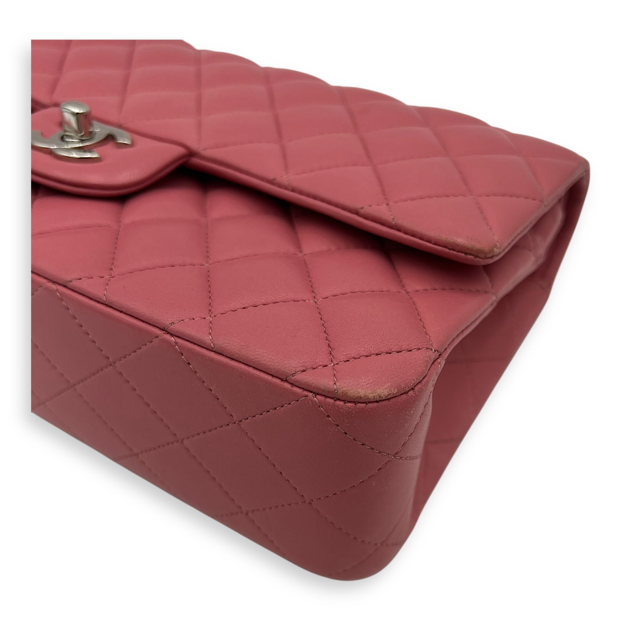 Classic Medium Pink Shoulder Bag in Lambskin, Silver hardware - Image 8