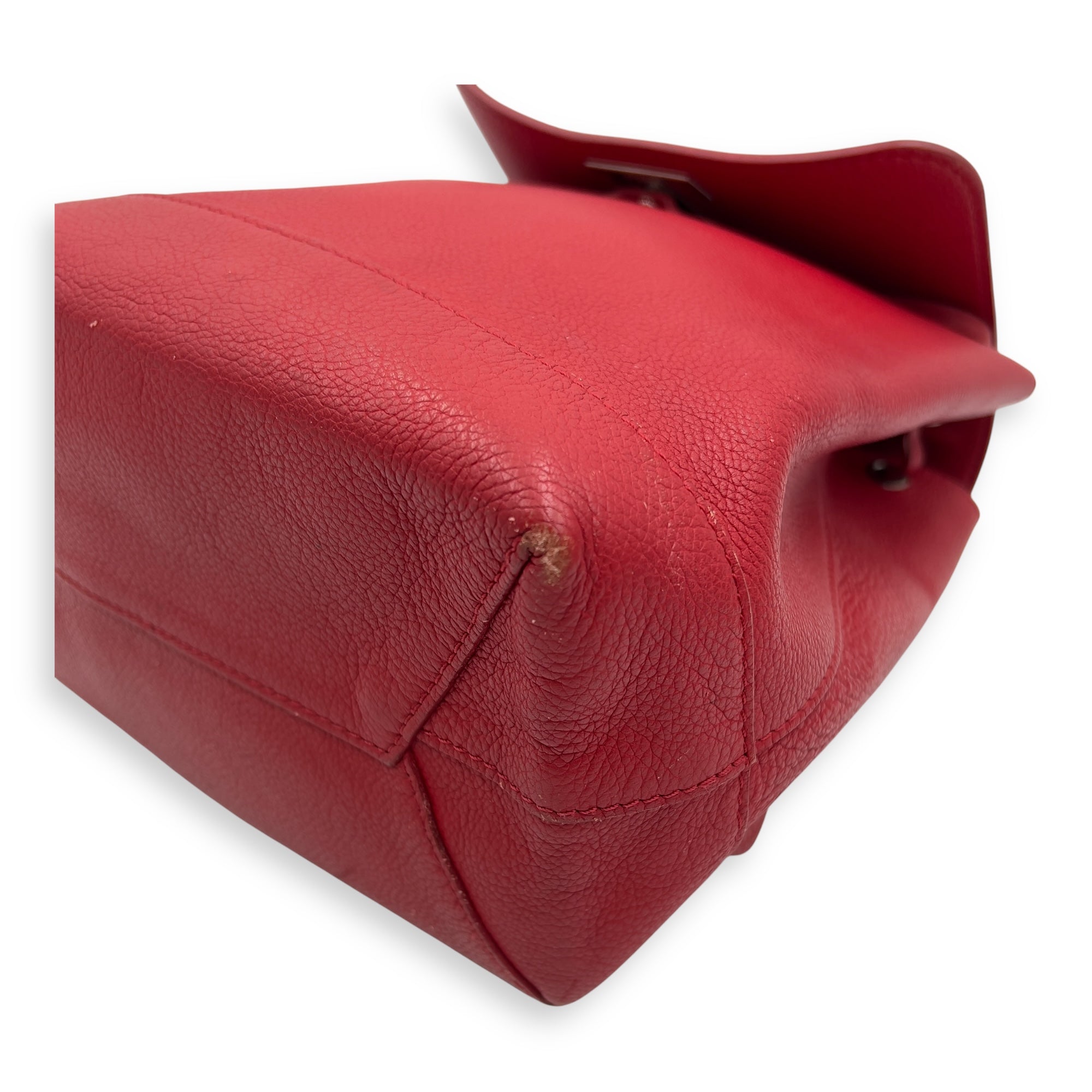 Lock Me Backpack Red in Taurillon Leather, Silver hardware - Image 7