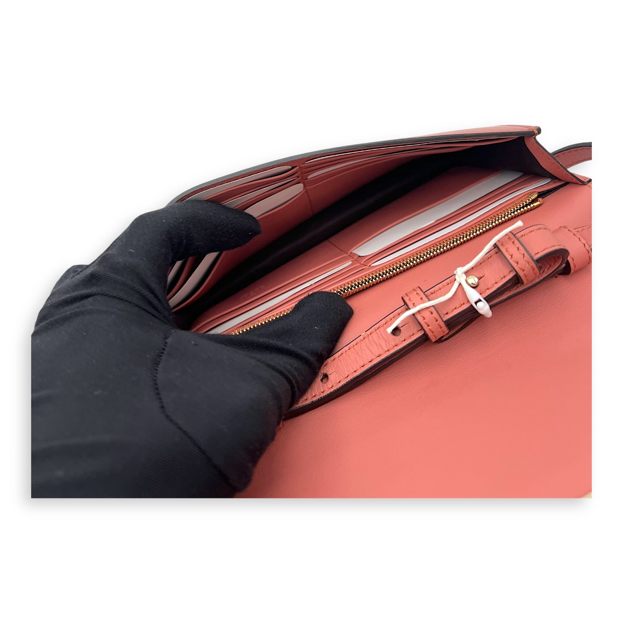 Interlocking G Crossbody Bag Red in Calfskin, Gold hardware - Image 11