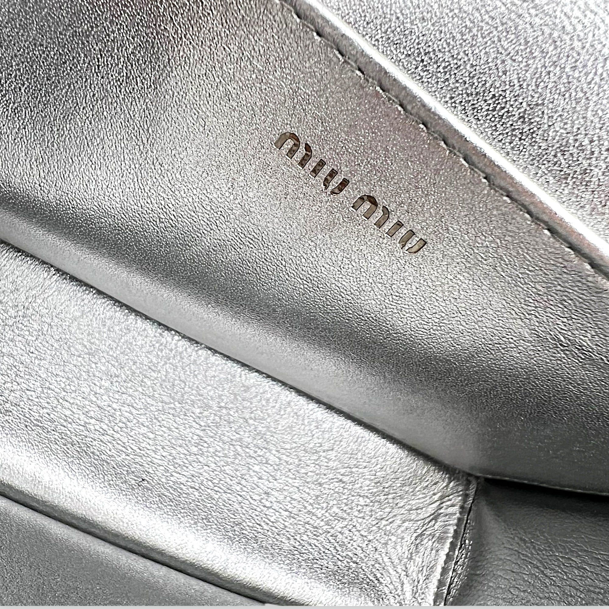 Matelassé Crossbody Bag Silver in Lambskin, Silver hardware - Image 11