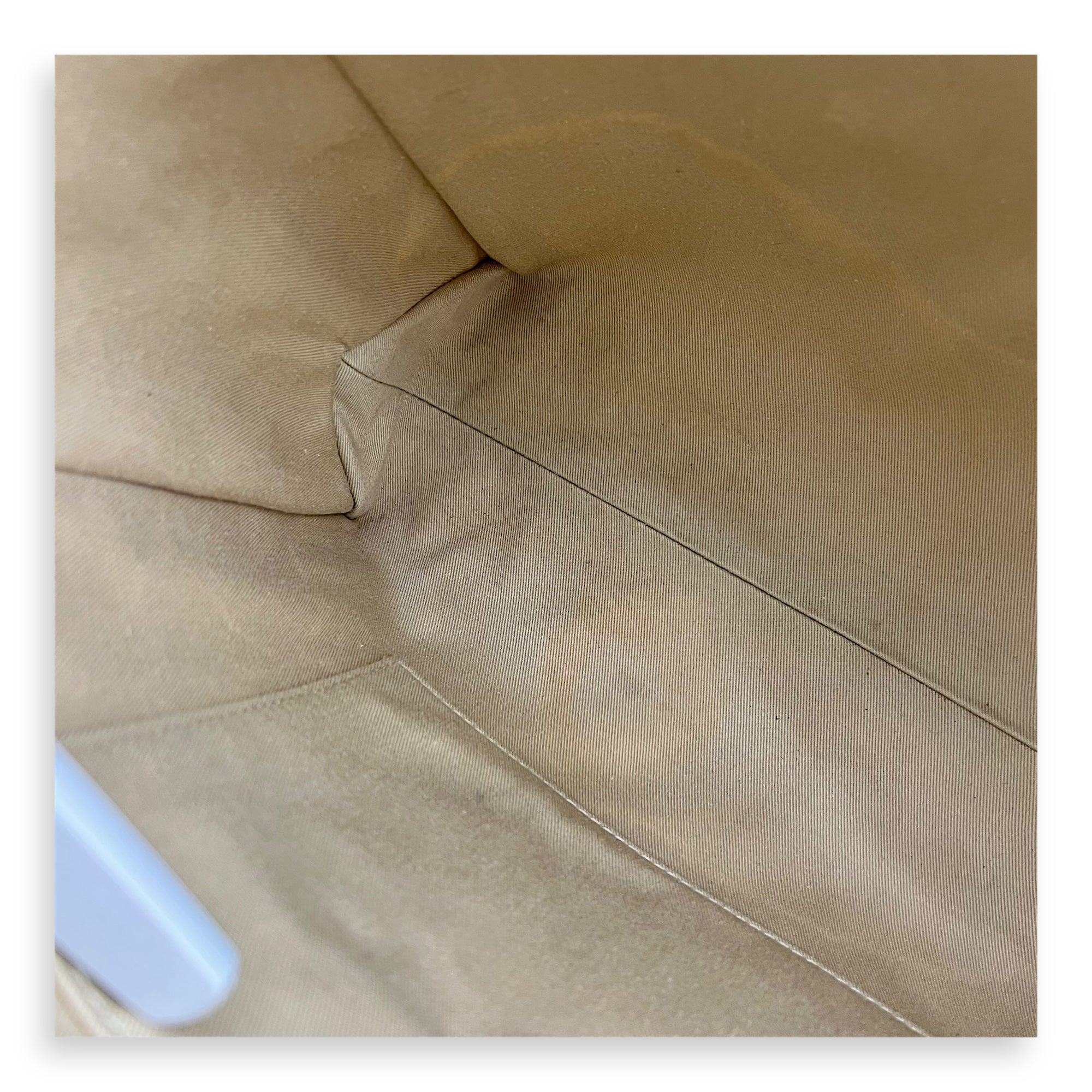 Woody Medium Beige Tote Bag in Canvas - Image 9