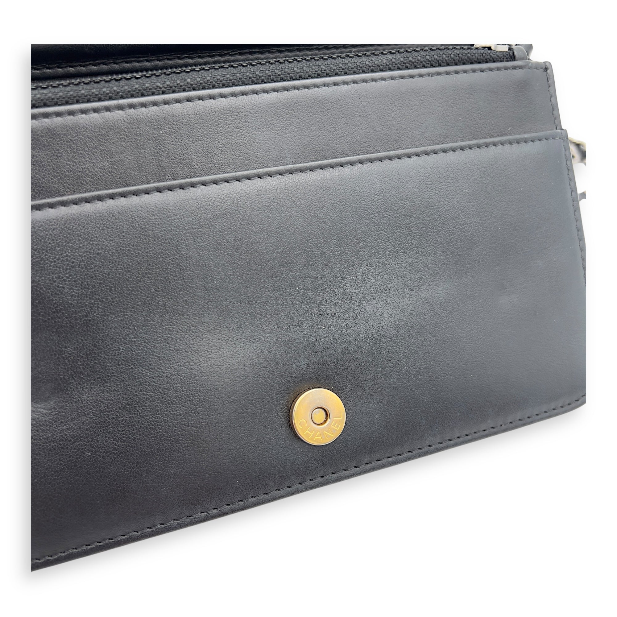 Gabrielle Wallet On Chain Black in Calfskin, Gold hardware - Image 10