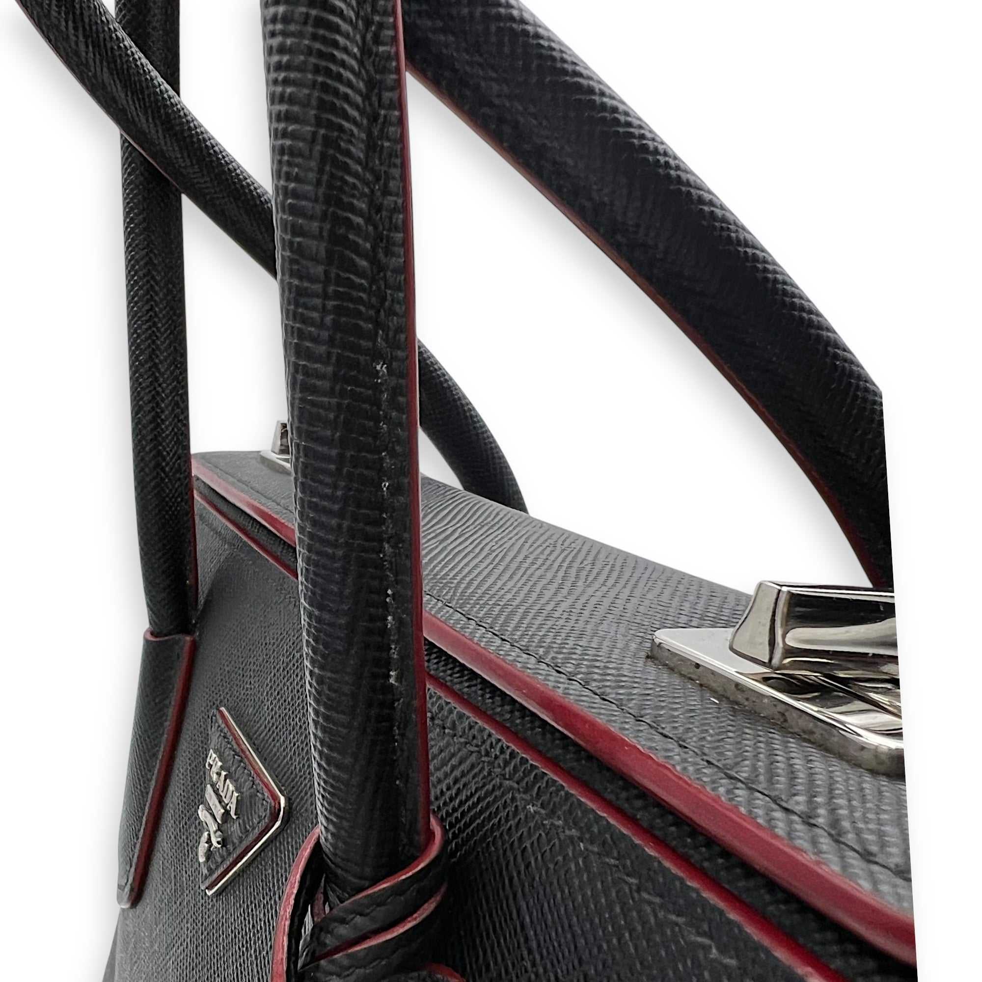 2 way turnlock bag Top Handle Bag Black in Saffiano Leather, Silver hardware - Image 17