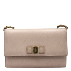 Vara Bow Pink Crossbody Bag in Calfskin, Gold hardware