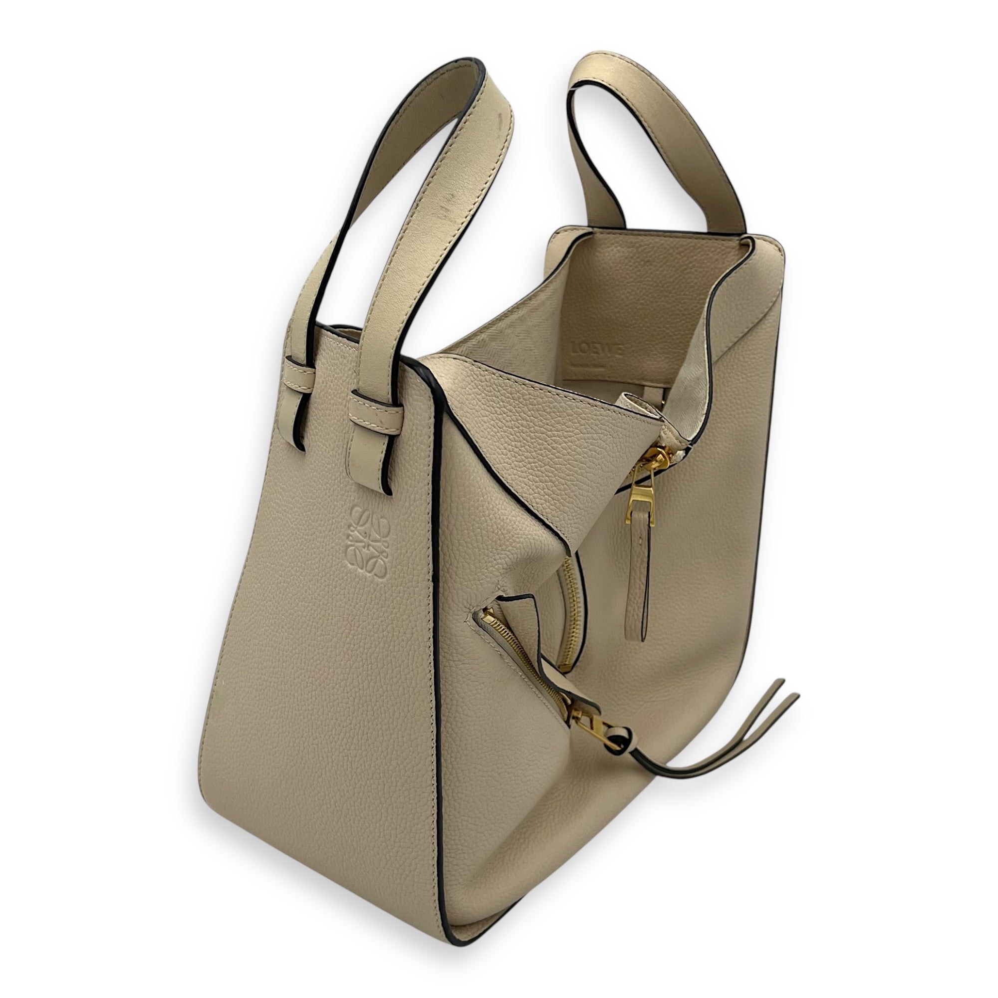 Hammock Small Beige Shoulder Bag in Calfskin, Gold hardware - Image 5