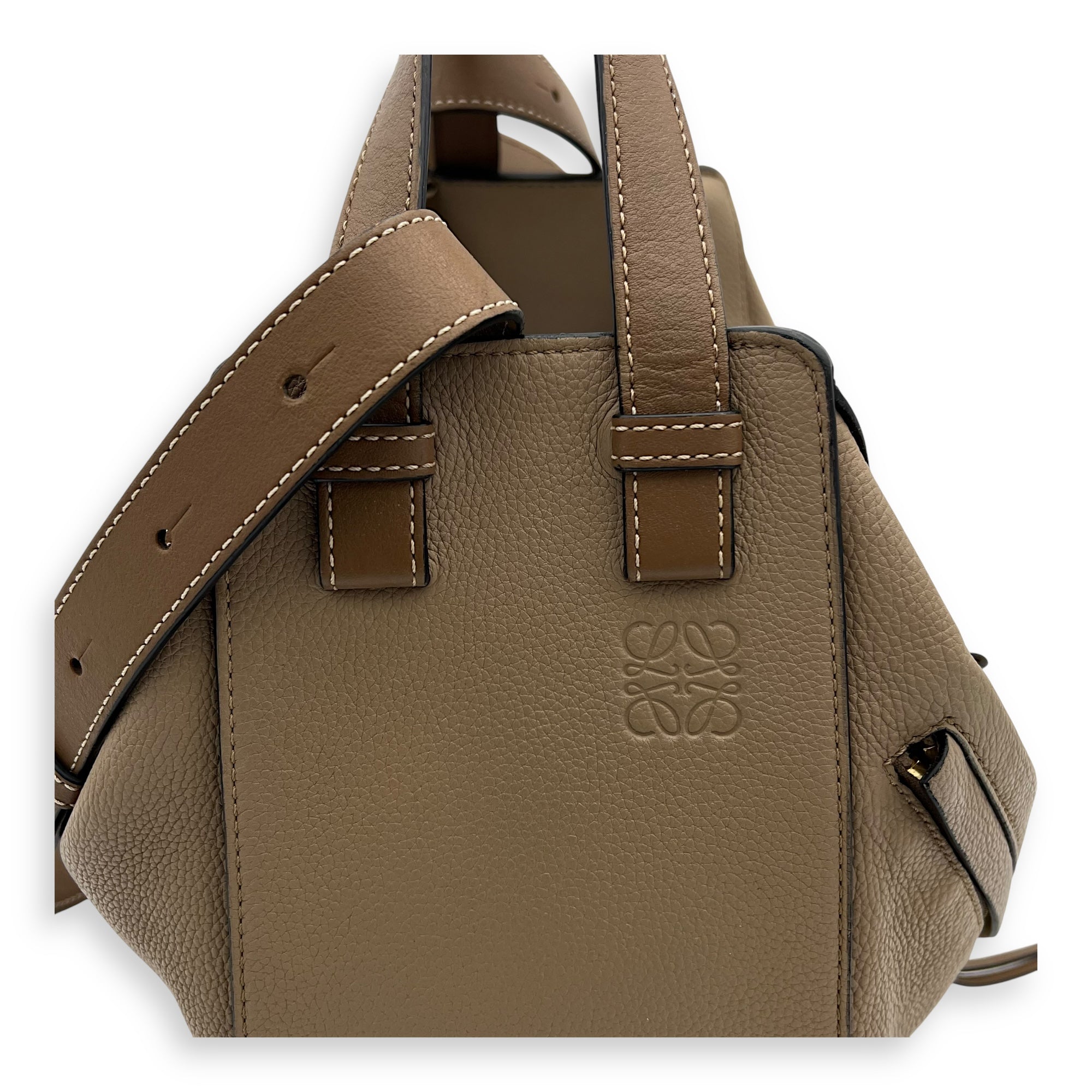 Hammock Small Beige Top Handle Bag in Calfskin, Gold hardware - Image 9