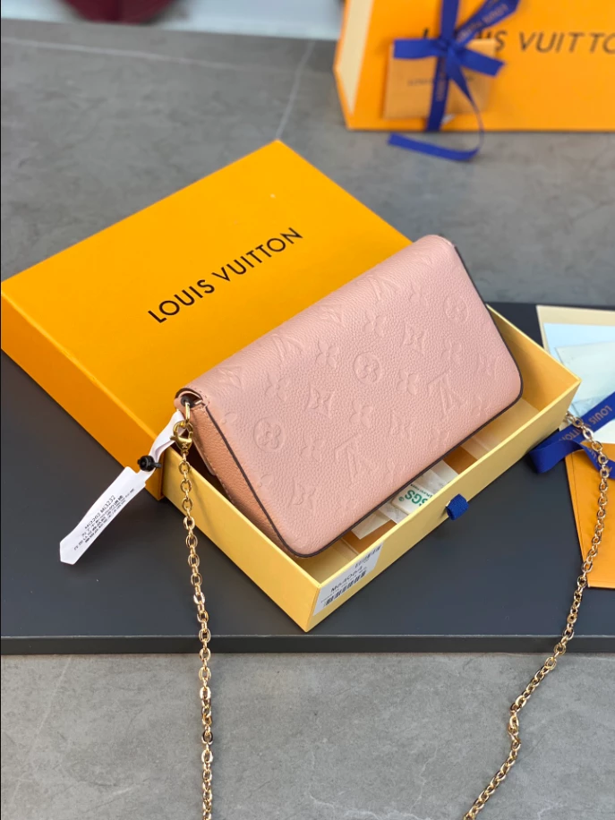 Pochette Félicie Monogram Empreinte Leather - LB250 - Image 3