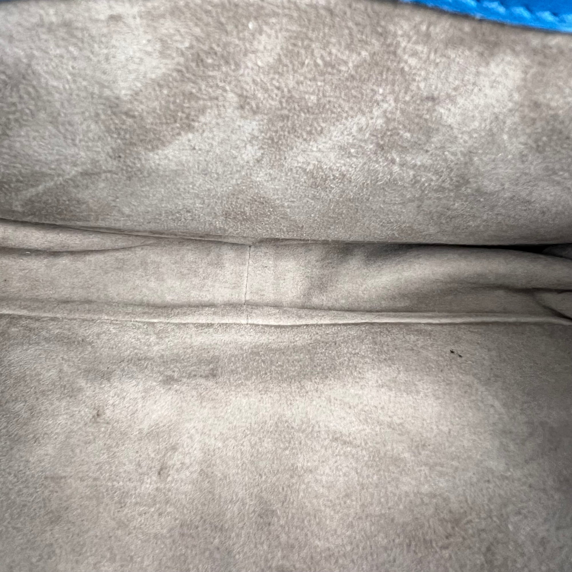 Intrecciato Blue Shoulder Bag in Lambskin and Lizard, Ruthenium hardware - Image 7