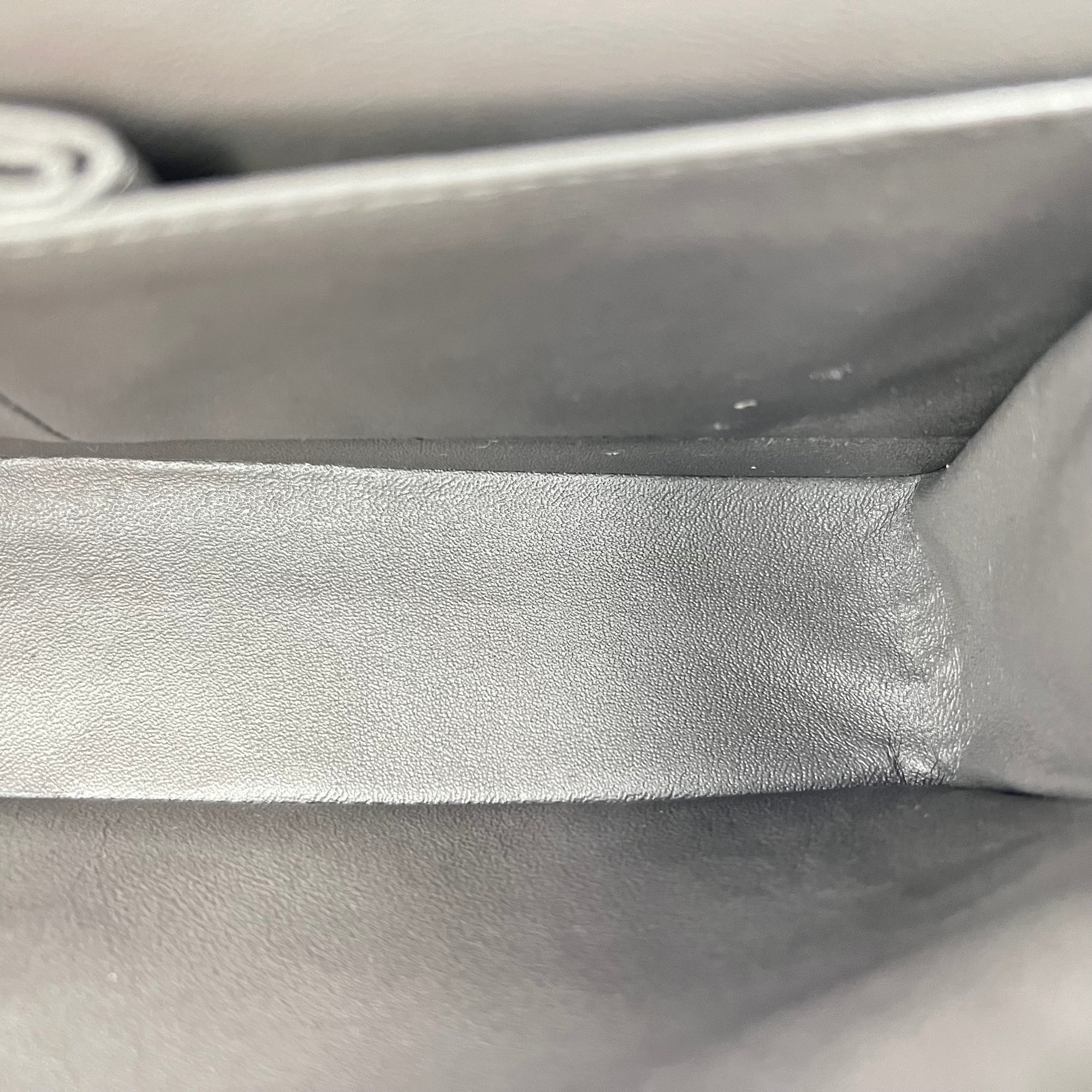 Classic Medium Grey (retouched) Shoulder Bag in Lambskin, Silver hardware - Image 15