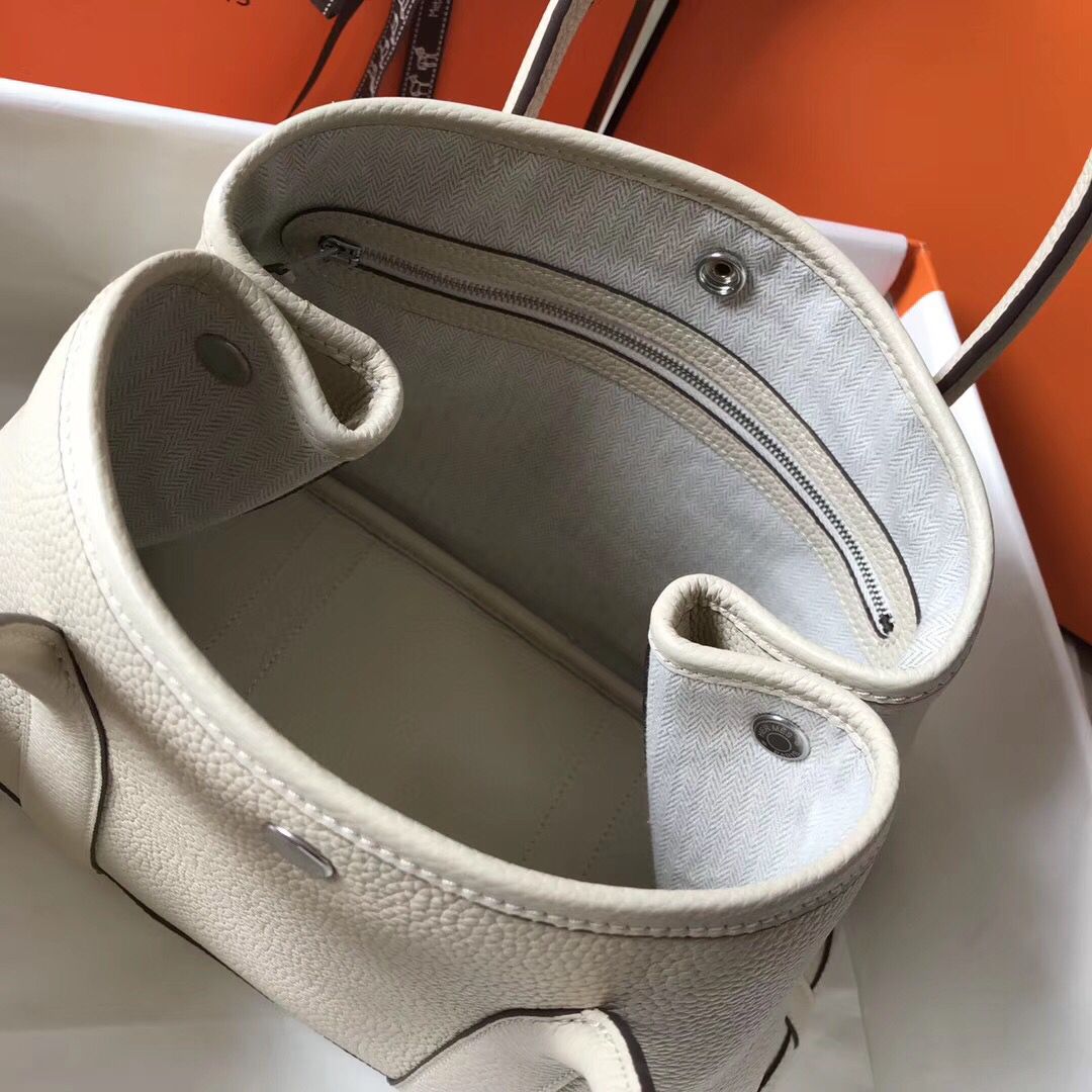 Hermes Garden Party 30 Bag In White Taurillon Leather - Image 9