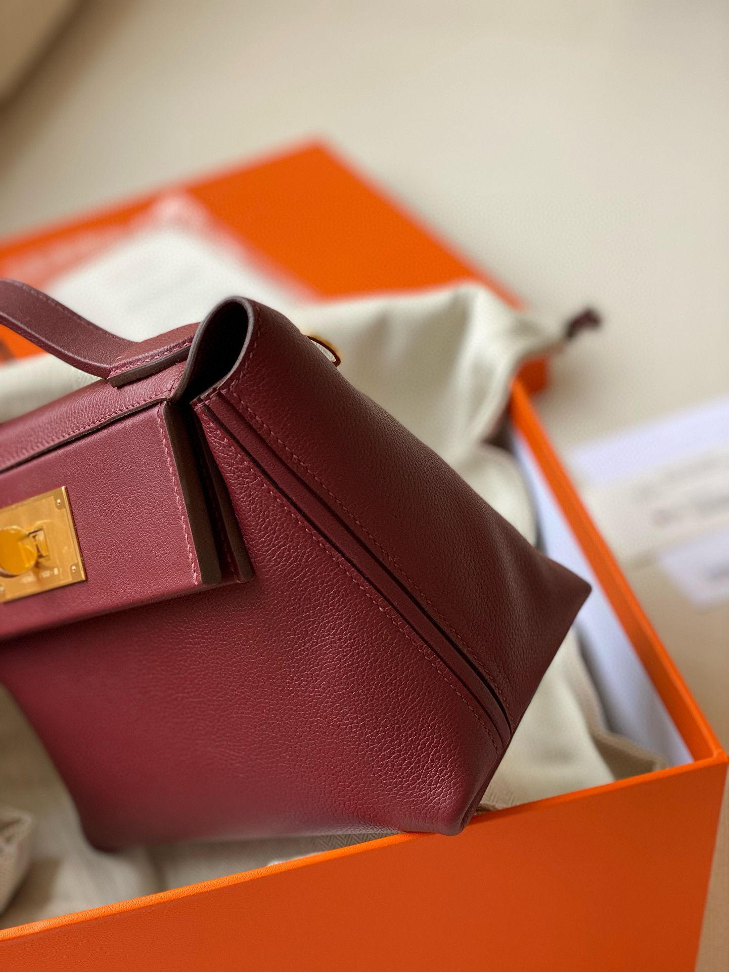 Hermes 24/24 Mini 21 Handmade Bag in Rouge H Evercolor Leather - Image 4