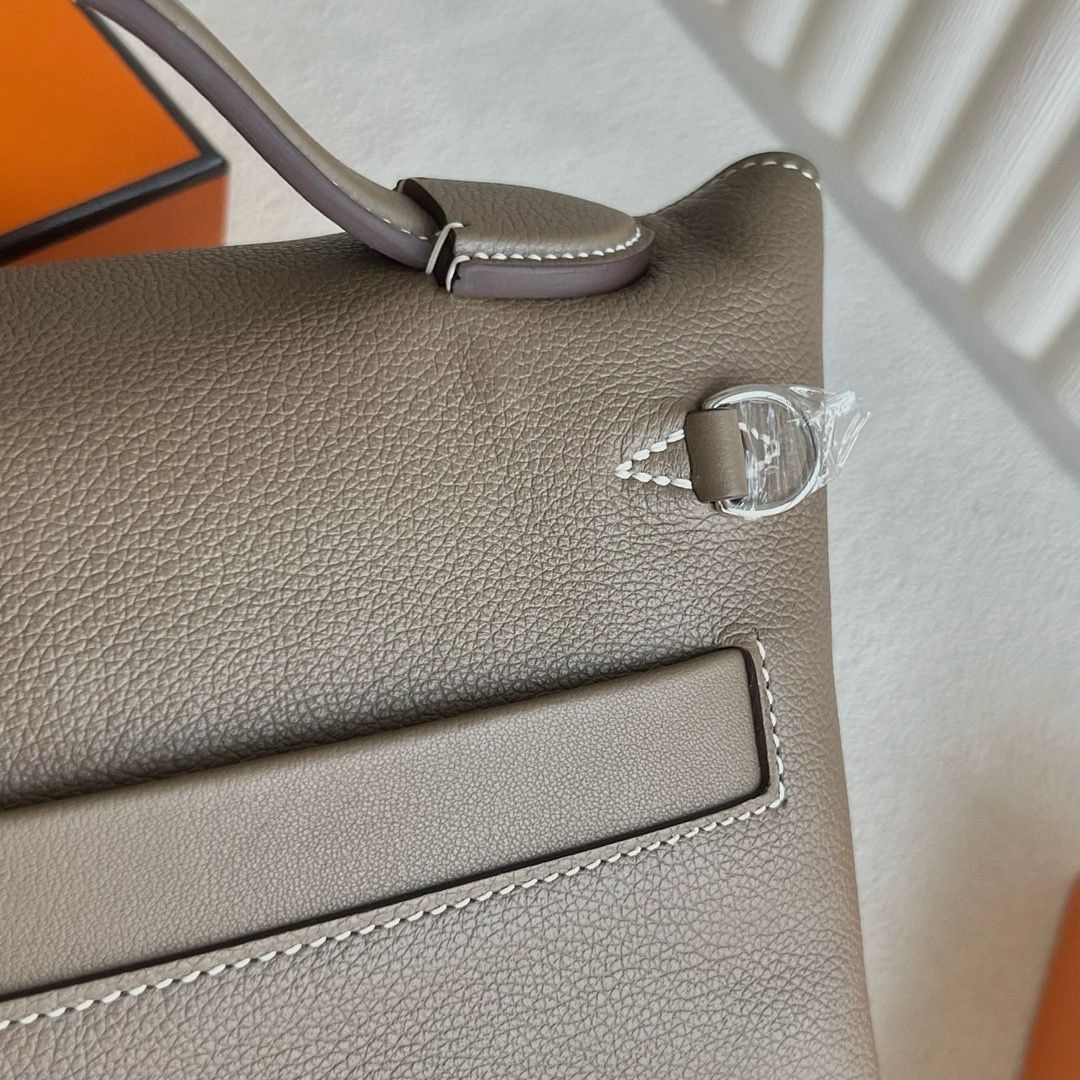 Hermes 24/24 Mini 21 Handmade Bag in Taupe Evercolor Leather - Image 7