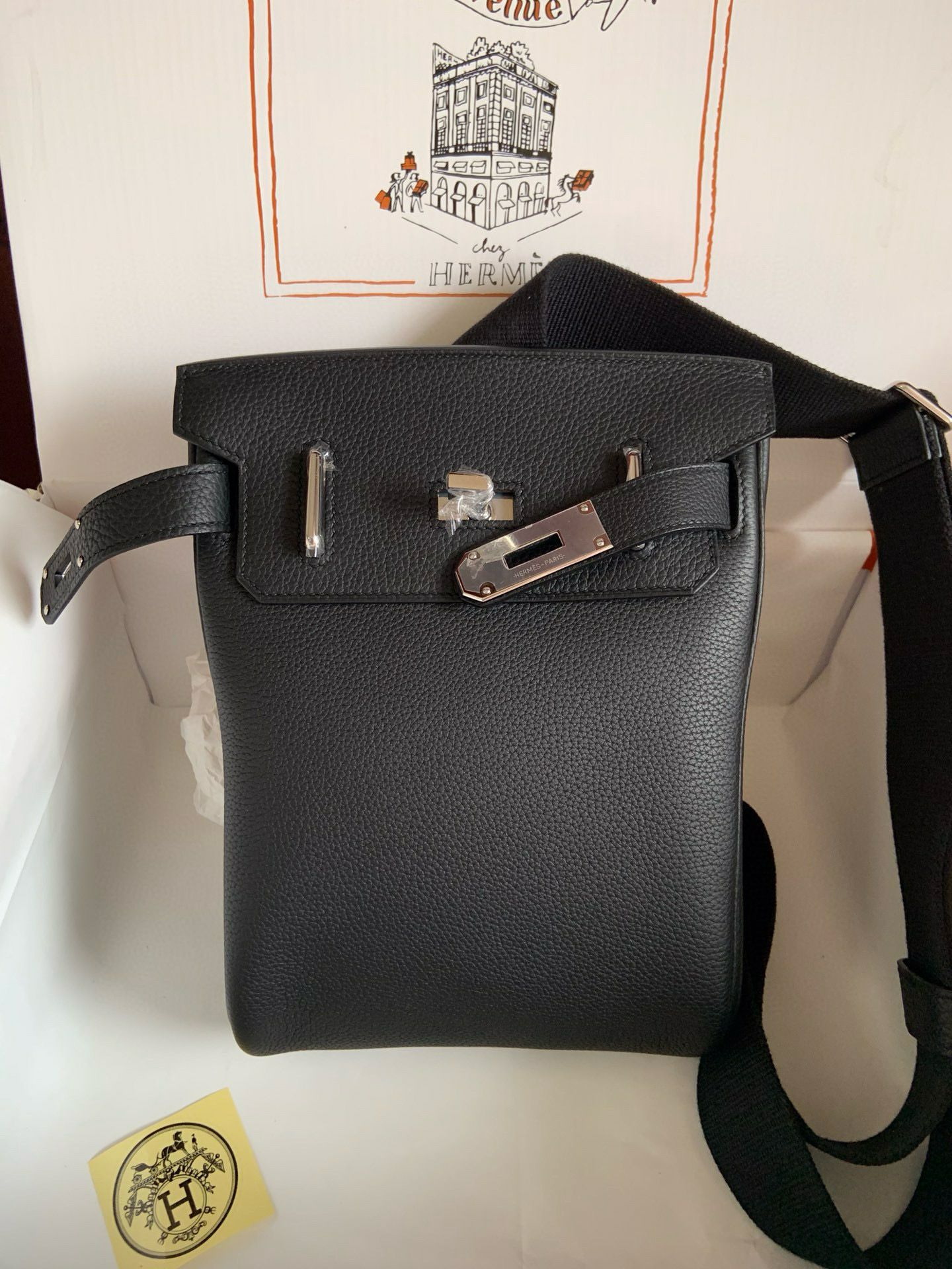 Hermes Hac a Dos PM Backpack in Black Clemence Leather - Image 6