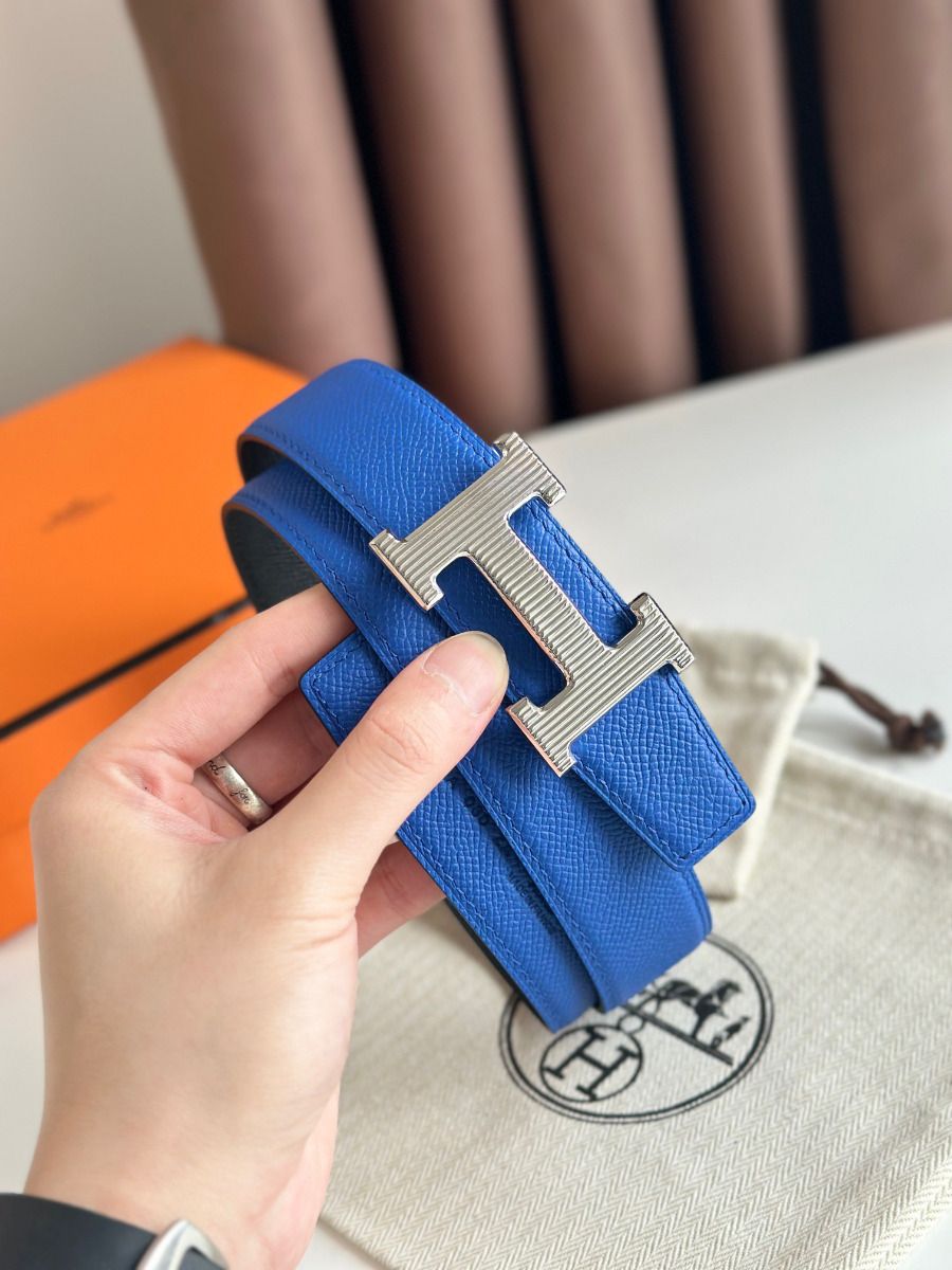 Hermes H Striee Reversible Belt 32MM in Blue and Black Epsom Calfskin - Image 4