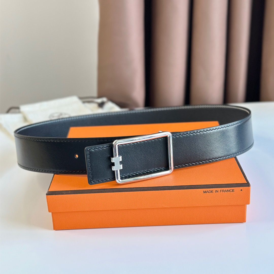 Hermes Tube H Reversible Belt 38MM in Black Clemence Leather - Image 6