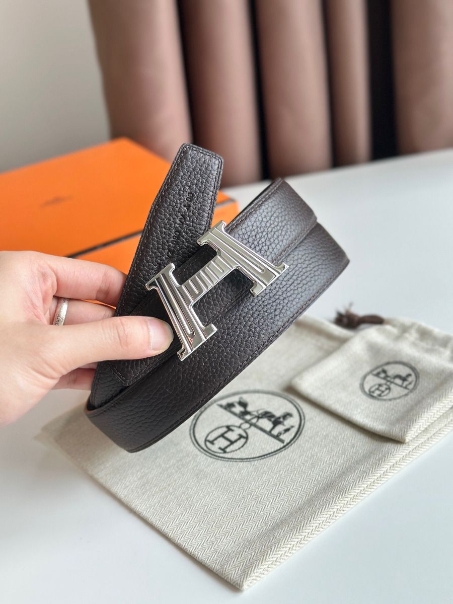 Hermes H Take Off Reversible Belt 32MM in Chocolate Clemence Leather - Image 5
