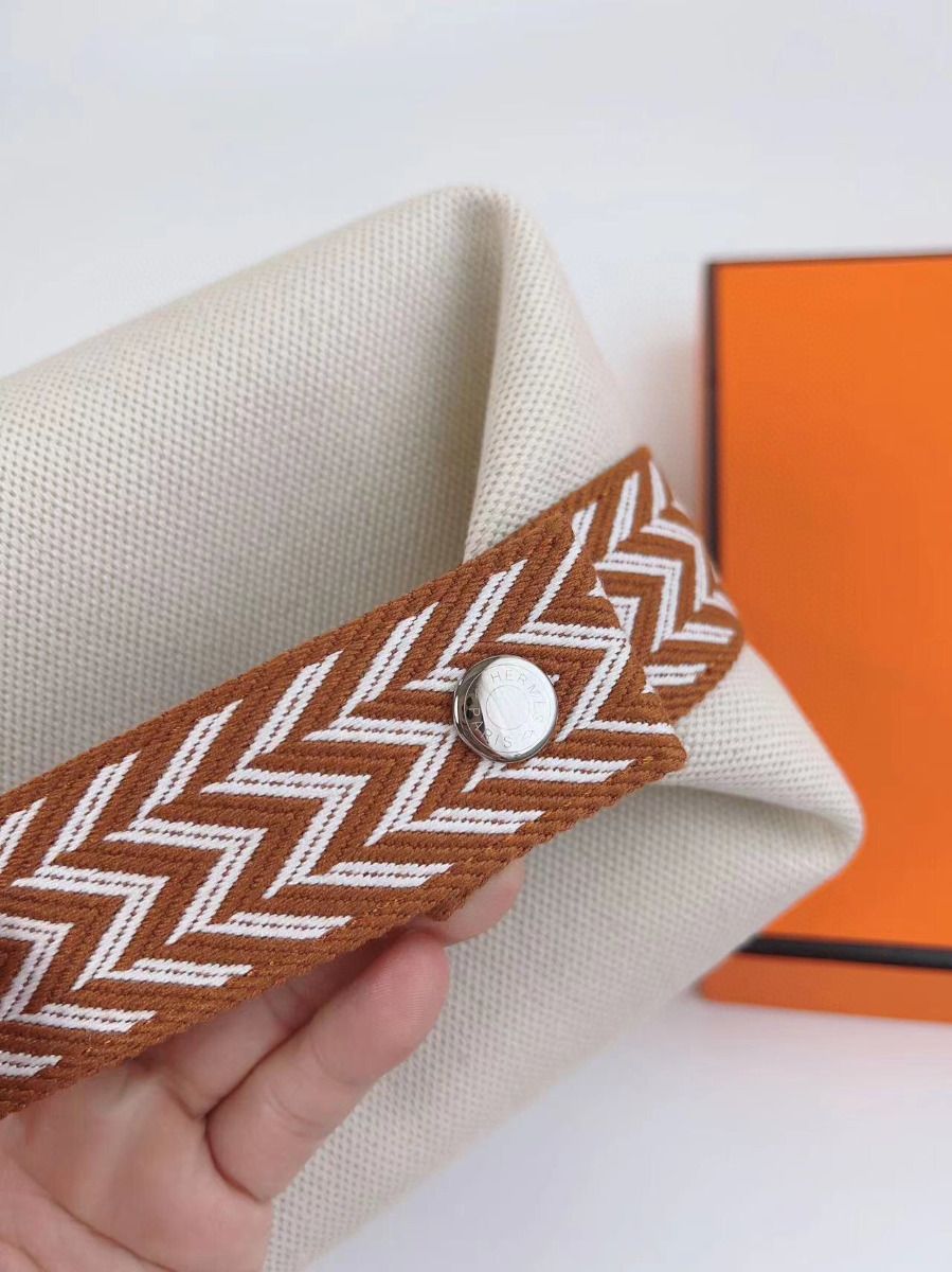 Hermes Bride-a-Brac Large Case in Ecru Canvas with Brown Zigzag Motifs - Image 3