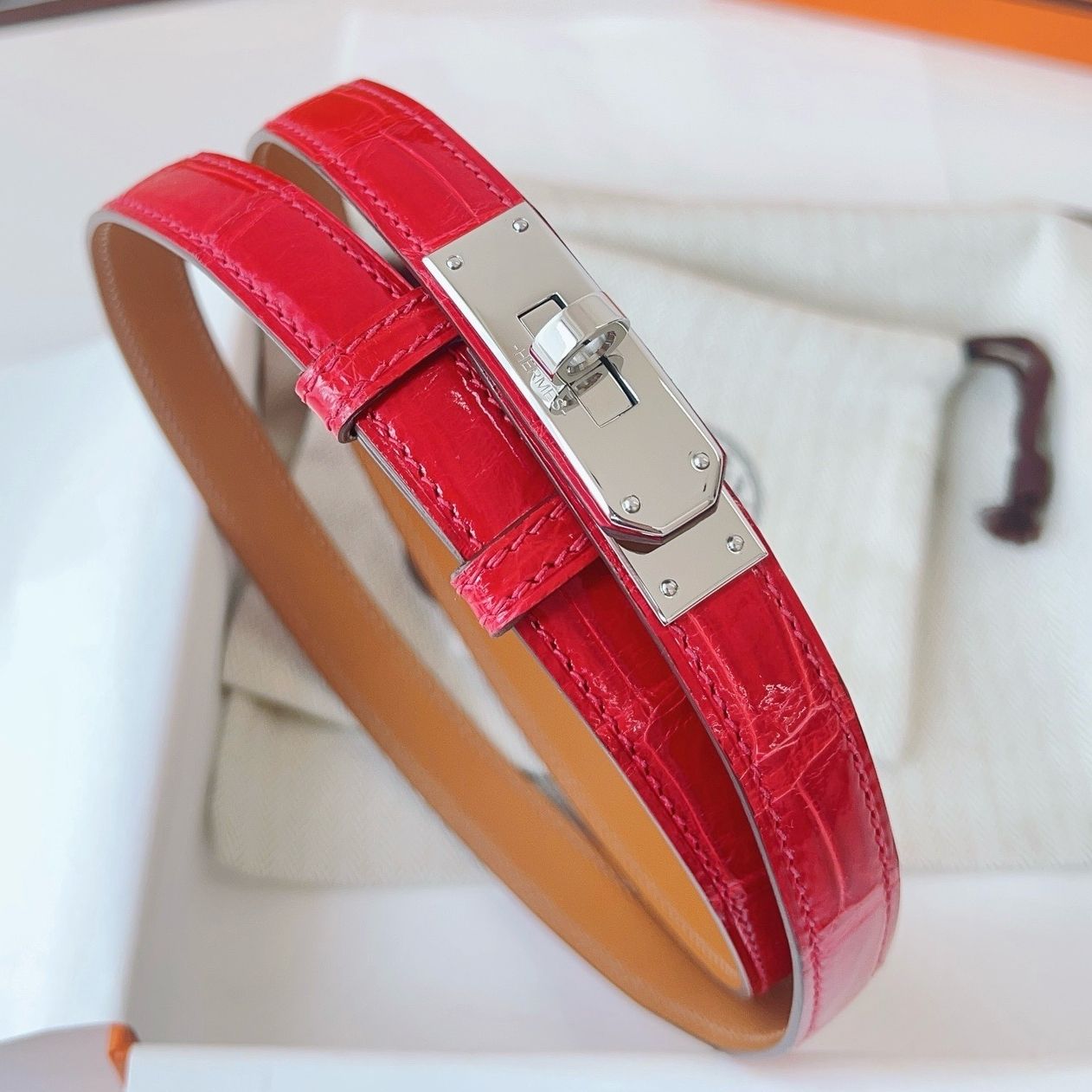 Hermes Kelly 18 Belt in Red Shiny Alligator Leather