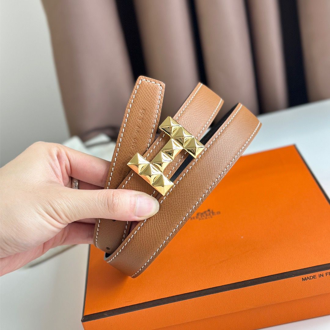 Hermes H Medor Reversible Belt 24MM in Gold Epsom Leather - Image 5