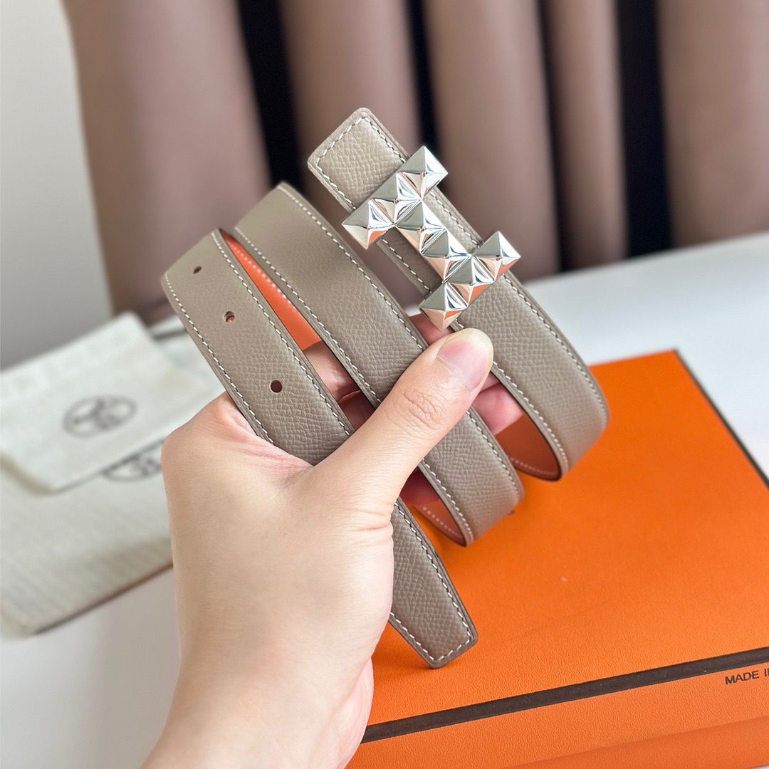 Hermes H Medor Reversible Belt 24MM in Tourterelle Epsom Leather - Image 7