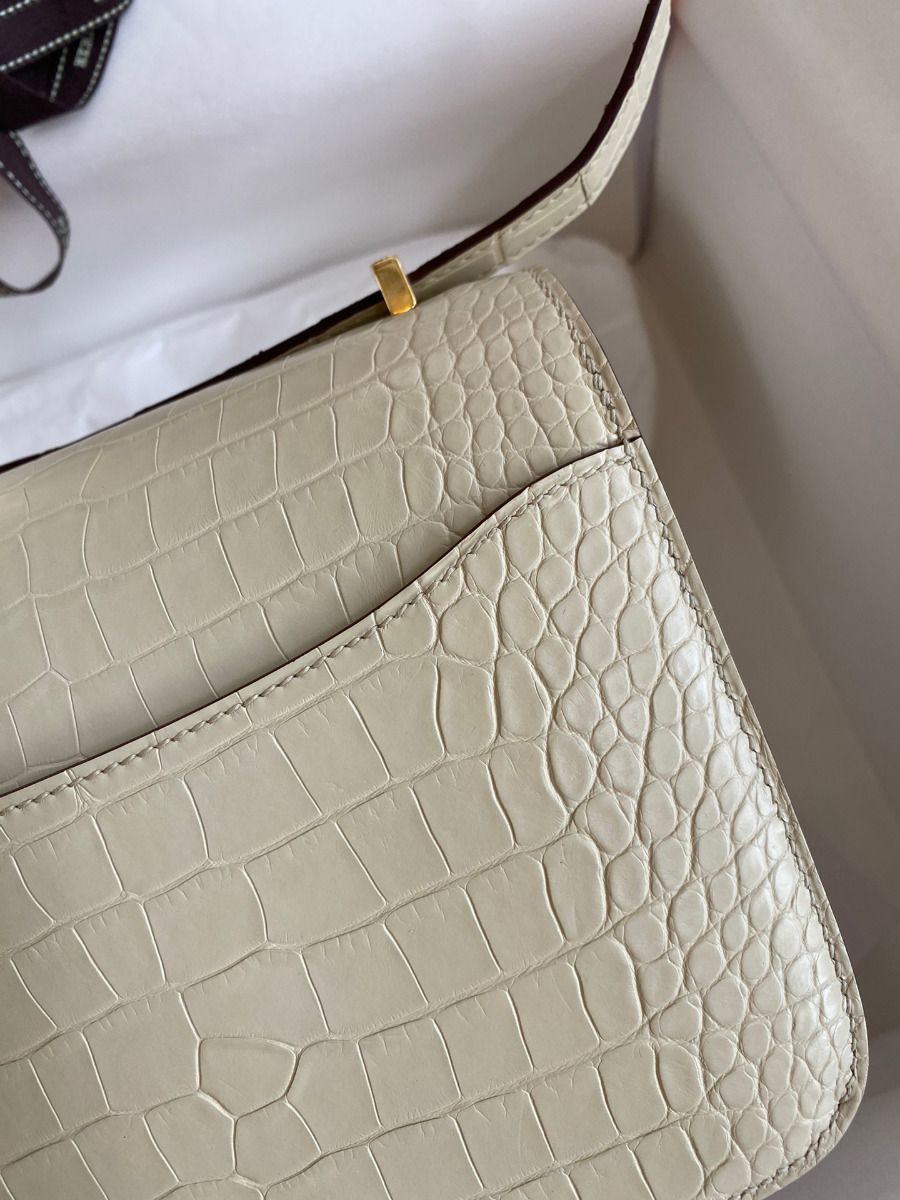 Hermes Constance 18 Handmade Bag In Vanille Matte Alligator Leather - Image 7
