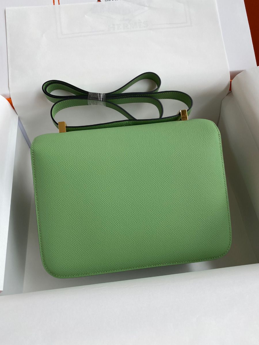 Hermes Constance 18 Handmade Bag In Vert Criquet Epsom Calfskin - Image 3