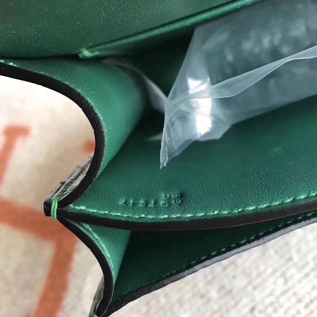 Hermes Constance 24 Handmade Bag In Green Niloticus Crocodile - Image 7